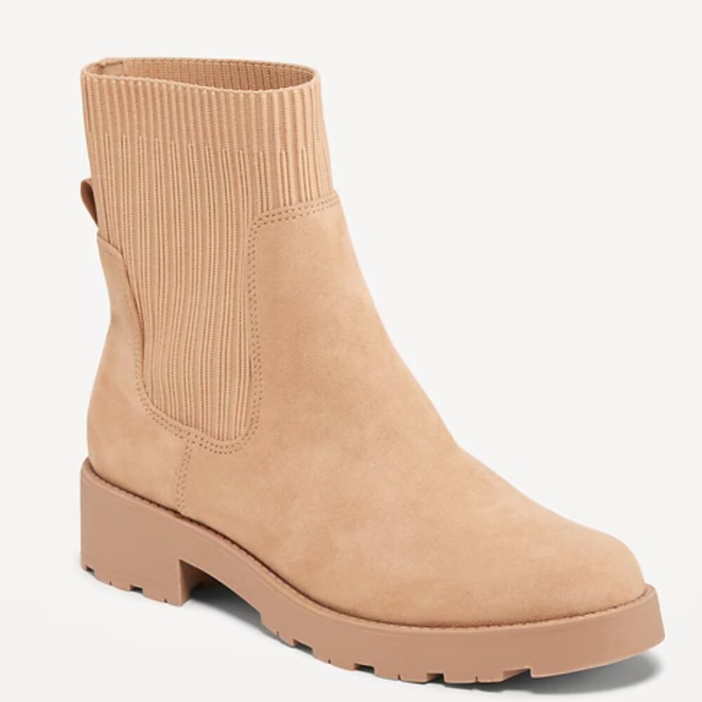 NWT OLD NAVY FAUX SUEDE CHELSEA BOOTS IN CARAMEL - SIZE 8